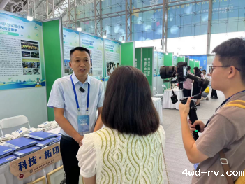 徐州市科技实验小学科创教育成果亮相省级博览会360.png 徐州市科技实验小学科创教育成果亮相省级博览会360.png