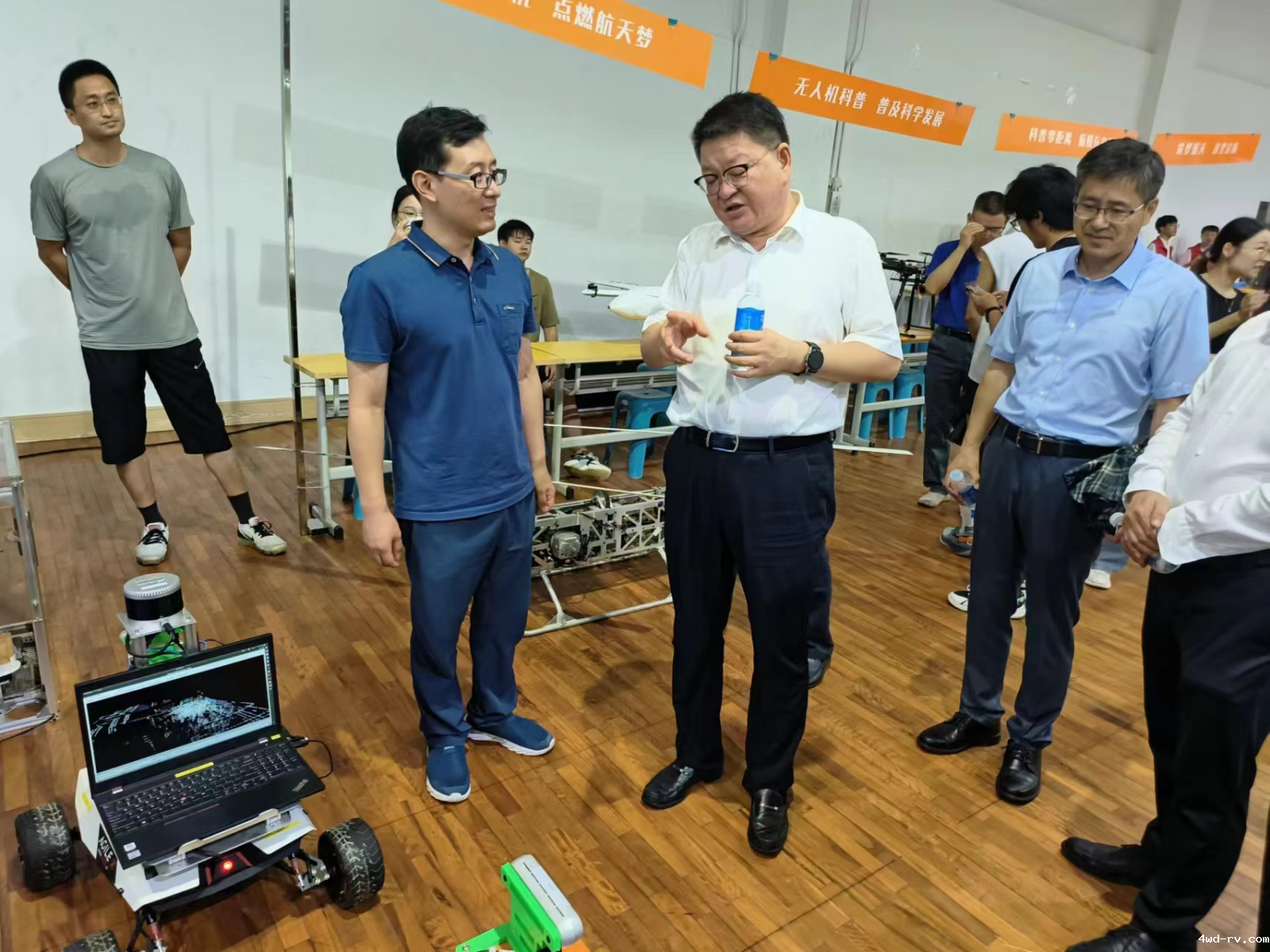 图片2.png 图片2.png