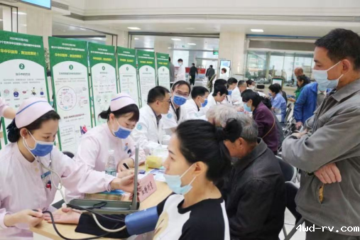 “世界卒中日”徐州市卒中学会开展义诊活动497.png “世界卒中日”徐州市卒中学会开展义诊活动497.png