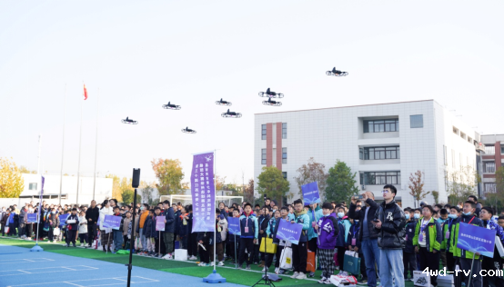 徐州市举办青少年科技模型竞赛24.png 徐州市举办青少年科技模型竞赛24.png