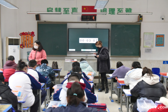 省青少年电子技师认定活动在徐州市经十路小学举行494.png 省青少年电子技师认定活动在徐州市经十路小学举行494.png