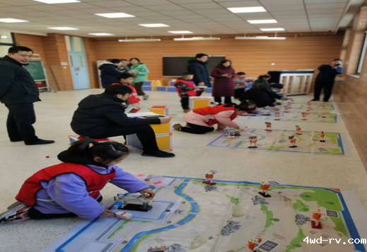 邳州市举办2023年青少年科技模型大赛第二赛程比赛(1)323.png 邳州市举办2023年青少年科技模型大赛第二赛程比赛(1)323.png