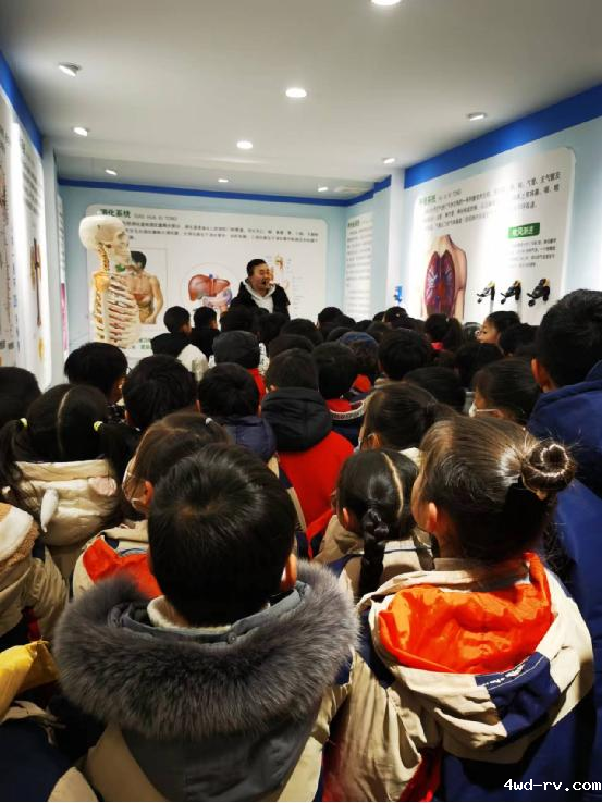 江苏省运河师范学校附属小学参观生命科普馆168.png 江苏省运河师范学校附属小学参观生命科普馆168.png