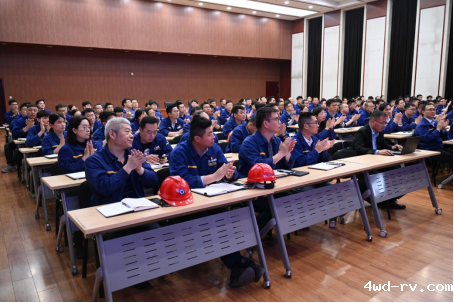 徐工消防邀请科技专家举办“星火工程”专项培训465.png 徐工消防邀请科技专家举办“星火工程”专项培训465.png