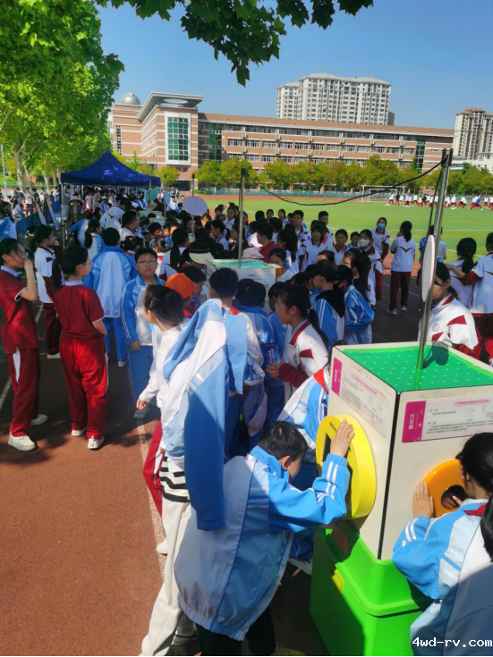 科普宣传走进明德实验小学30.png 科普宣传走进明德实验小学30.png