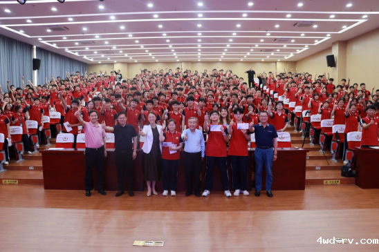 中国科学院老科学家巡讲活动走进沛县529.png 中国科学院老科学家巡讲活动走进沛县529.png