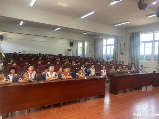 徐州市公园管理服务中心开展科普知识进校园宣传活动(定)237.png 徐州市公园管理服务中心开展科普知识进校园宣传活动(定)237.png