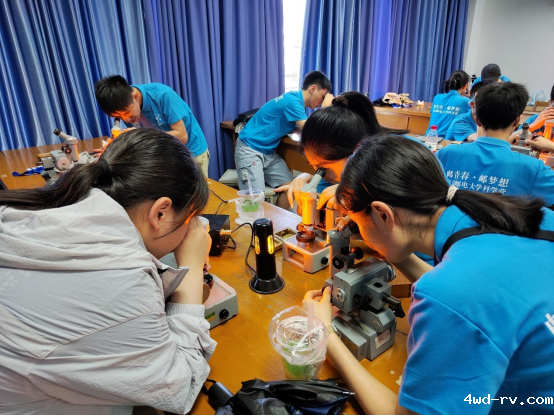 体验科技魅力,感受青春风采--全国青少年高校科学营徐州营员收获正当时1075.png 体验科技魅力,感受青春风采--全国青少年高校科学营徐州营员收获正当时1075.png