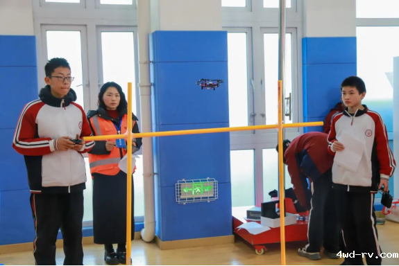 徐州市举办青少年科技模型竞赛166.png 徐州市举办青少年科技模型竞赛166.png