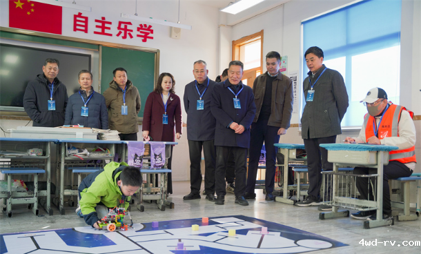 2024年徐州市青少年科技模型大赛(人工智能竞赛)举办343.png 2024年徐州市青少年科技模型大赛(人工智能竞赛)举办343.png