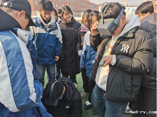 睢宁县科协“科普进基层 科技伴成长”活动走进魏集中学355.png 睢宁县科协“科普进基层 科技伴成长”活动走进魏集中学355.png