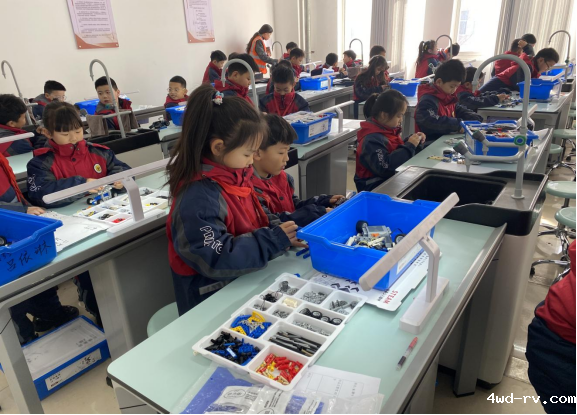 第31届江苏省青少年科技模型大赛徐州选拔赛(1)370.png 第31届江苏省青少年科技模型大赛徐州选拔赛(1)370.png