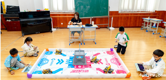 创想无限444.png 创想无限444.png