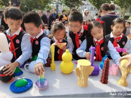 “科技筑梦，创新成长”——徐州市科技实验小学第十届科技节开幕式暨科技游园会373.png