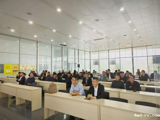 定稿  “科普江苏·院士专家科普基层行进农村活动”走进贾汪区现代农业产业园区259.png