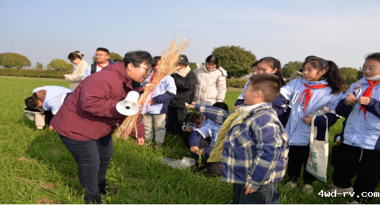 徐州市农学会开展青少年科普-足迹绘智慧 研学农业奥秘-定稿366.png